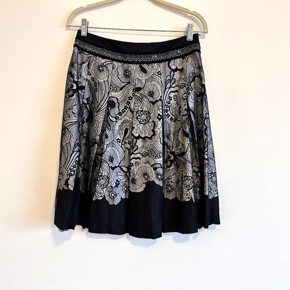 Yedina Black and White Skirt with Mesh and Sequin Detail - Picture 1 of 4